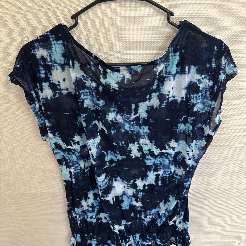 The Limited Navy and Light Blue Women's Blouse - Picture 2 of 2